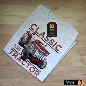 Alternative view of Tractor Art - Classic Massey Ferguson 135 T-Shirt
